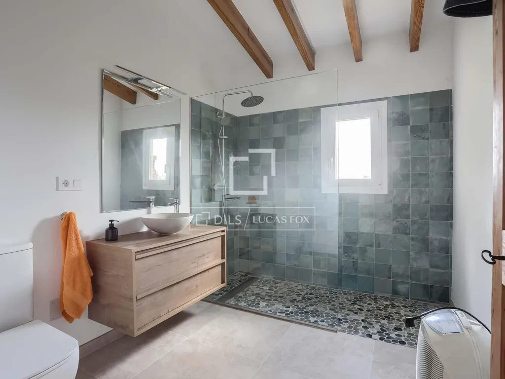 Salles de bain - Historic Estate with Equestrian Potential in Llucmajor