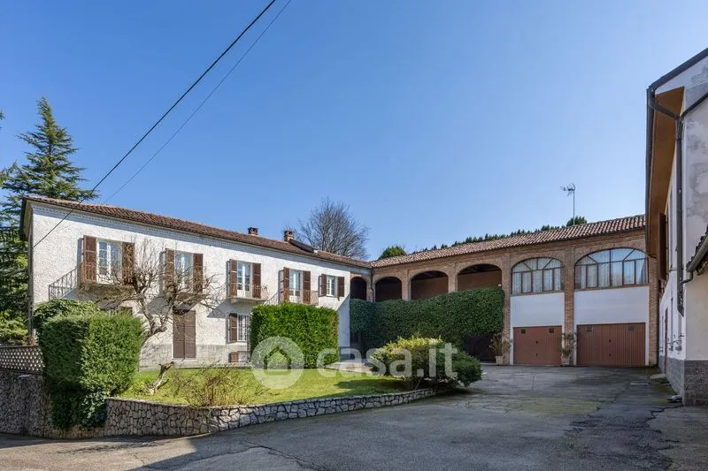 Jardin - Historic Estate with Panoramic Views in Portacomaro