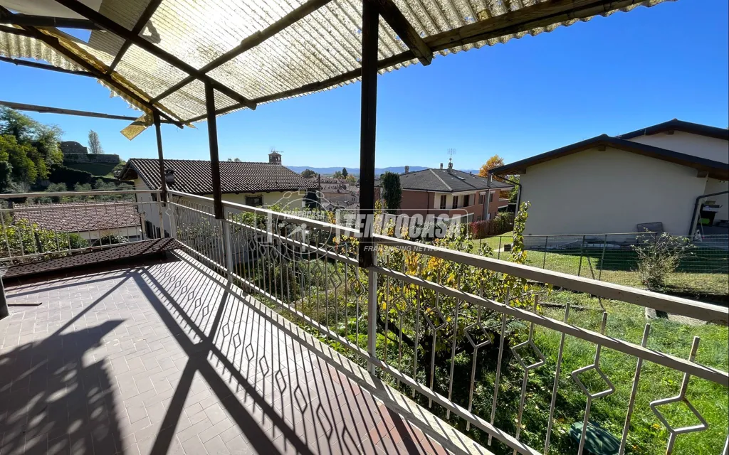 Balcon - Villa with Private Garden in Caluso