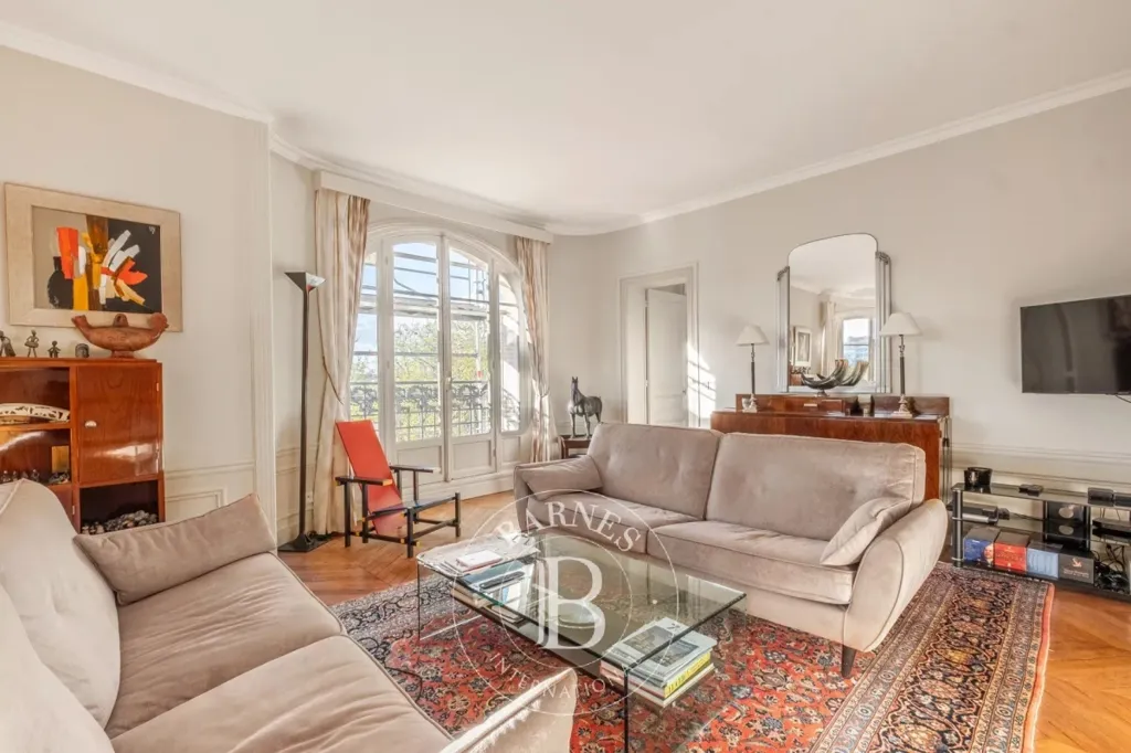 Appartement 4 pièces à Paris 7ème