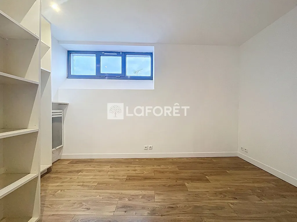 Pièces - Appartement Atypique en Centre-ville des Lilas
