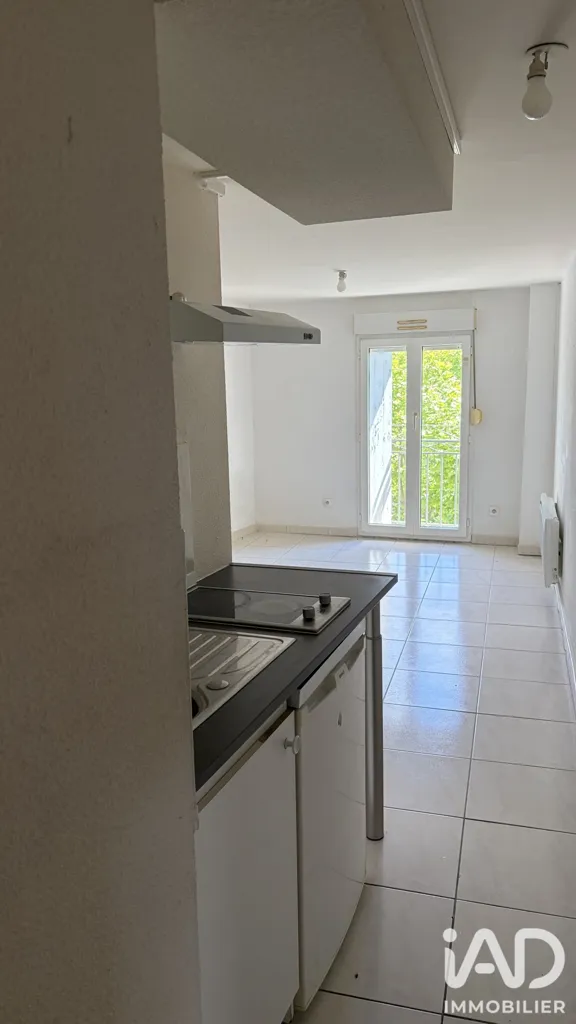 Cucina - Renovated Studio with West View in Béziers