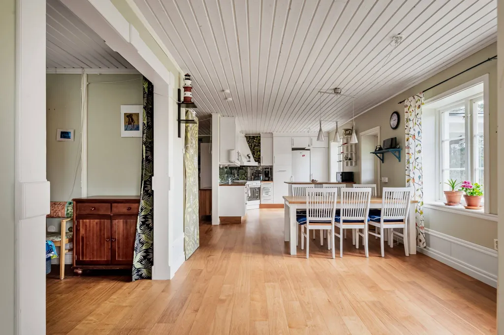 Söögituba - Modern Villa with Sea View in Ratan