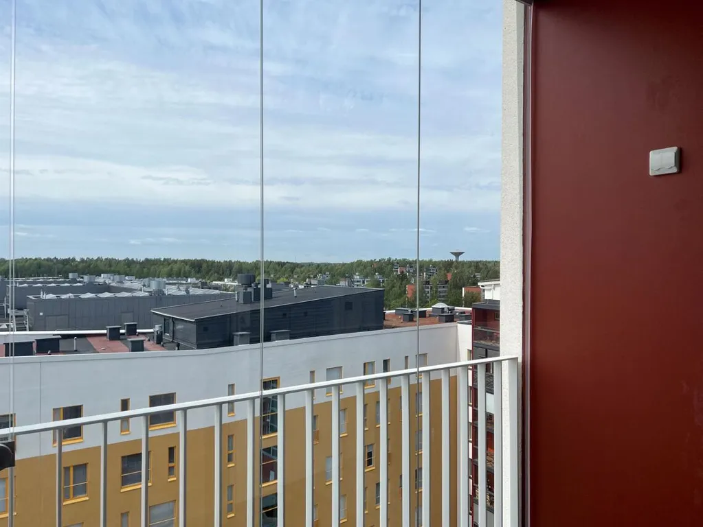 Balcon - Apartment with Balcony in Myyrmäki, Vantaa