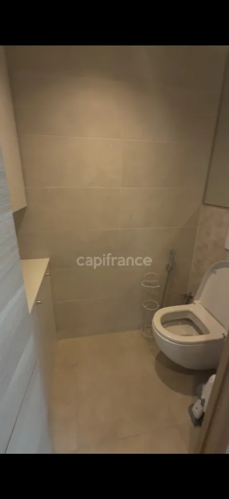 Salles de bain - Appartement F4 Lumineux avec Parking à Montmorency