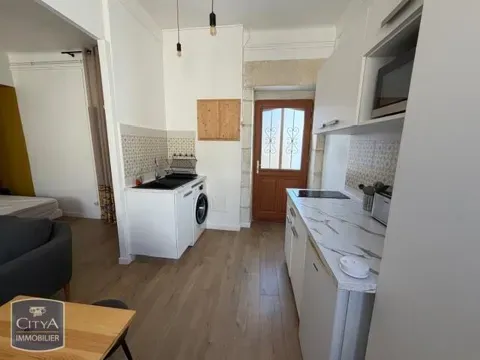 Cuisine - Studio Meublé avec Vue Dégagée à Nîmes