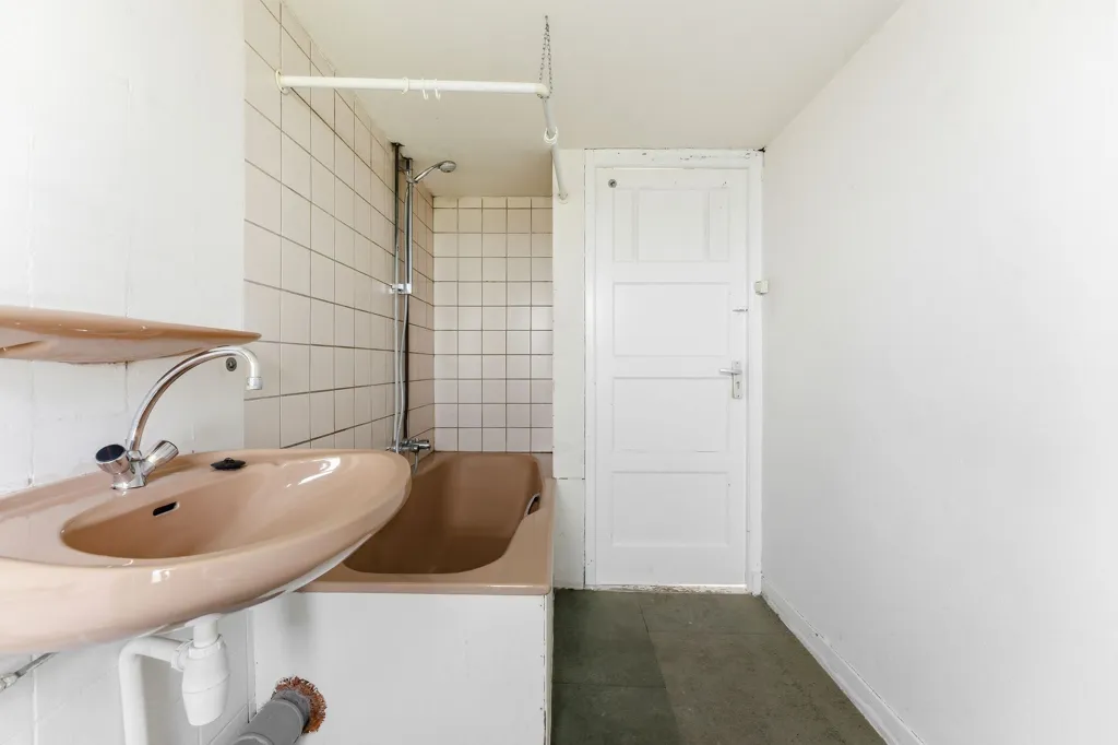 5-toaline korter asukohas Rotterdam