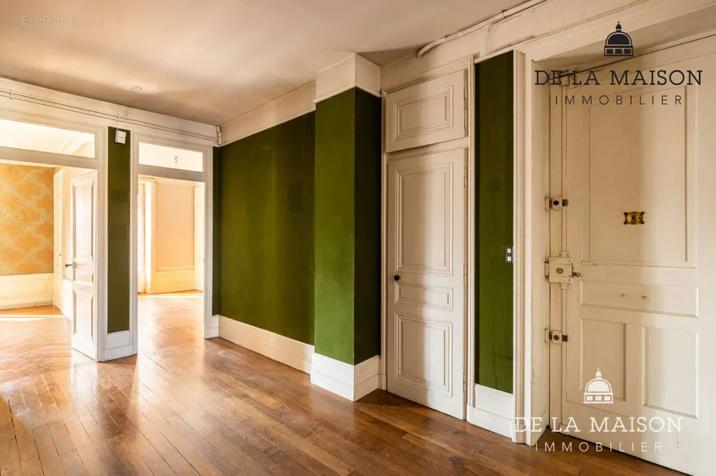 Entrée - Appartement Bourgeois avec Vue sur Toits à Lyon-6e