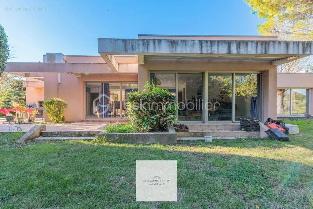 Extérieur - Villa d'Architecte avec Piscine et Parc Arboré
