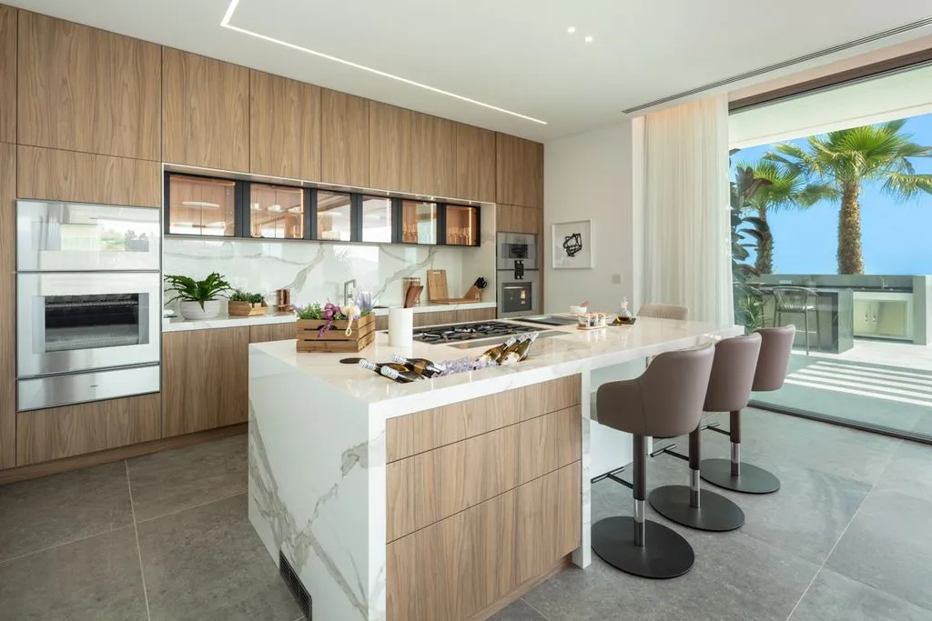 Cuisine - Luxury Villa with Panoramic Sea Views in Benahavís