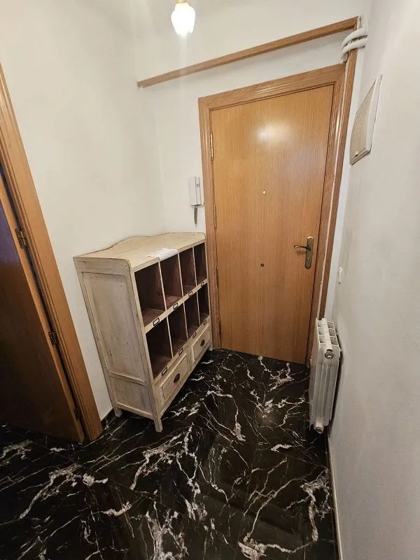 Entrée - Student-Friendly Flat with Balcony in Eixample