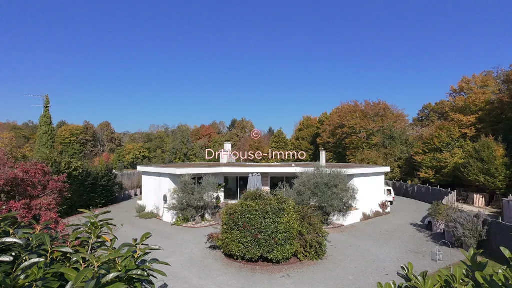 Terrasse - Maison d'Architecte avec Piscine à Trelissac