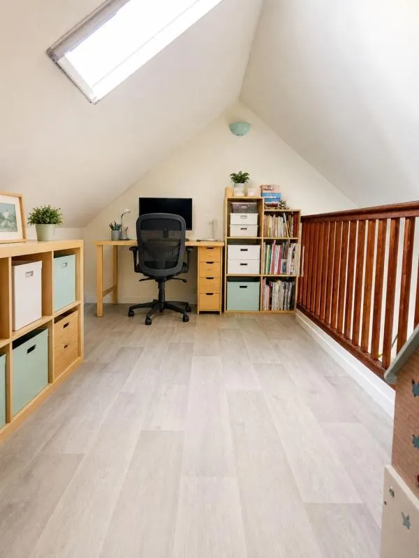 Studio - 2-Bedroom Flat with Mezzanine in Central Location