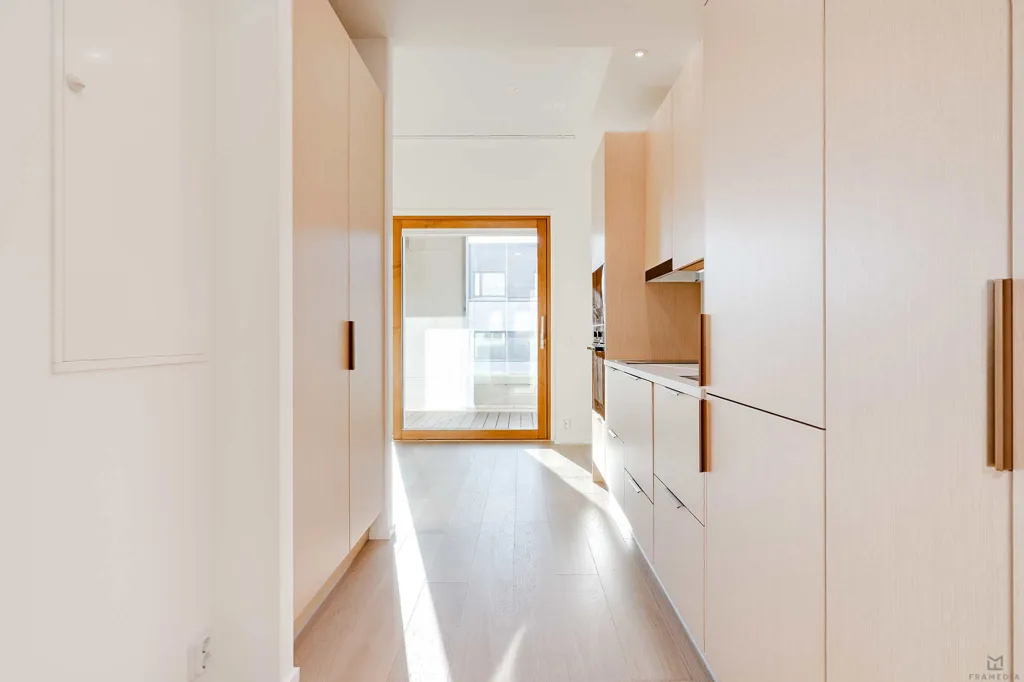 Esik - Modern Studio Flat with Balcony in Tampere Centre