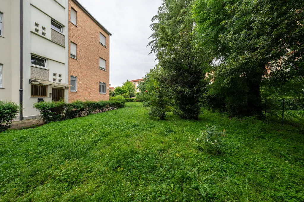 Aed - Apartment with Balcony in Torino, Vallette Lucento