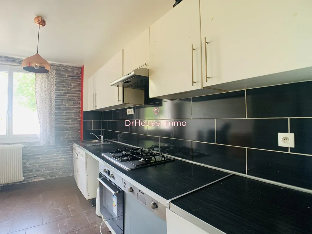 Cuisine - Appartement avec Balcon près de la Gare à Montargis