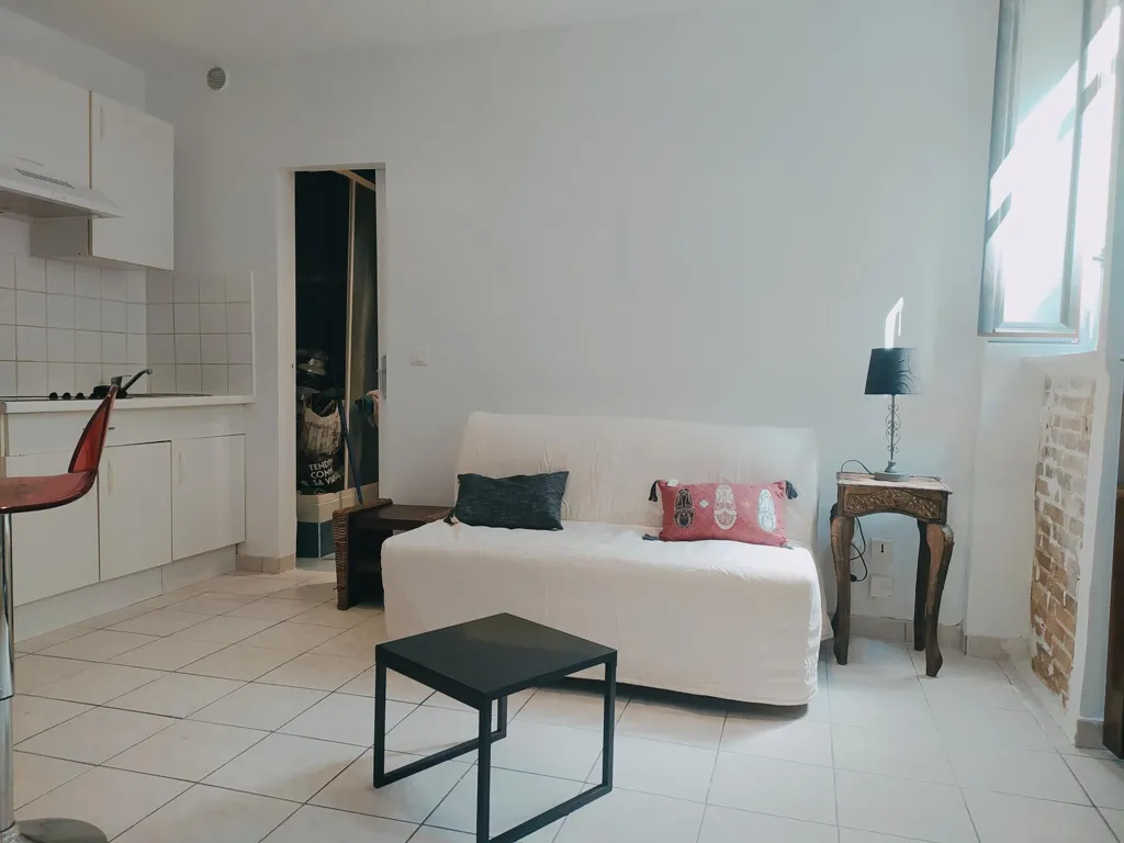 Séjour - Appartement 2 Pièces avec Jardin Intérieur à Paris