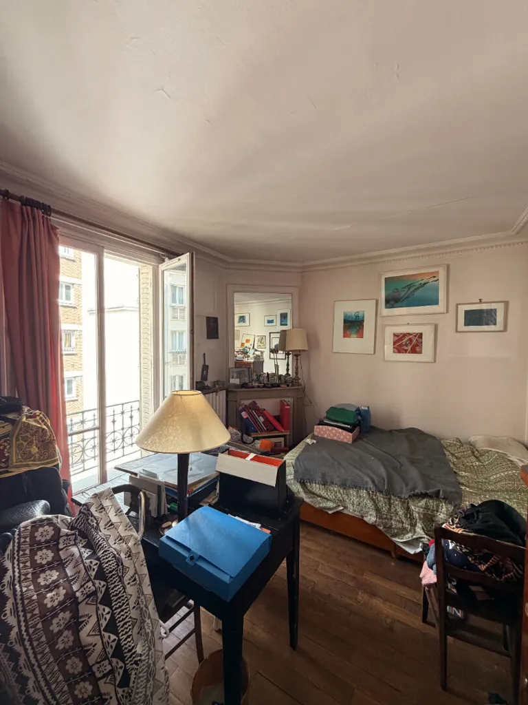 Camere da letto - 2-Bedroom Parisian Flat with Parquet Floors