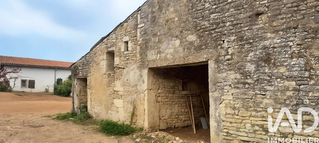 Giardino - Longère with Renovation Potential in Nère