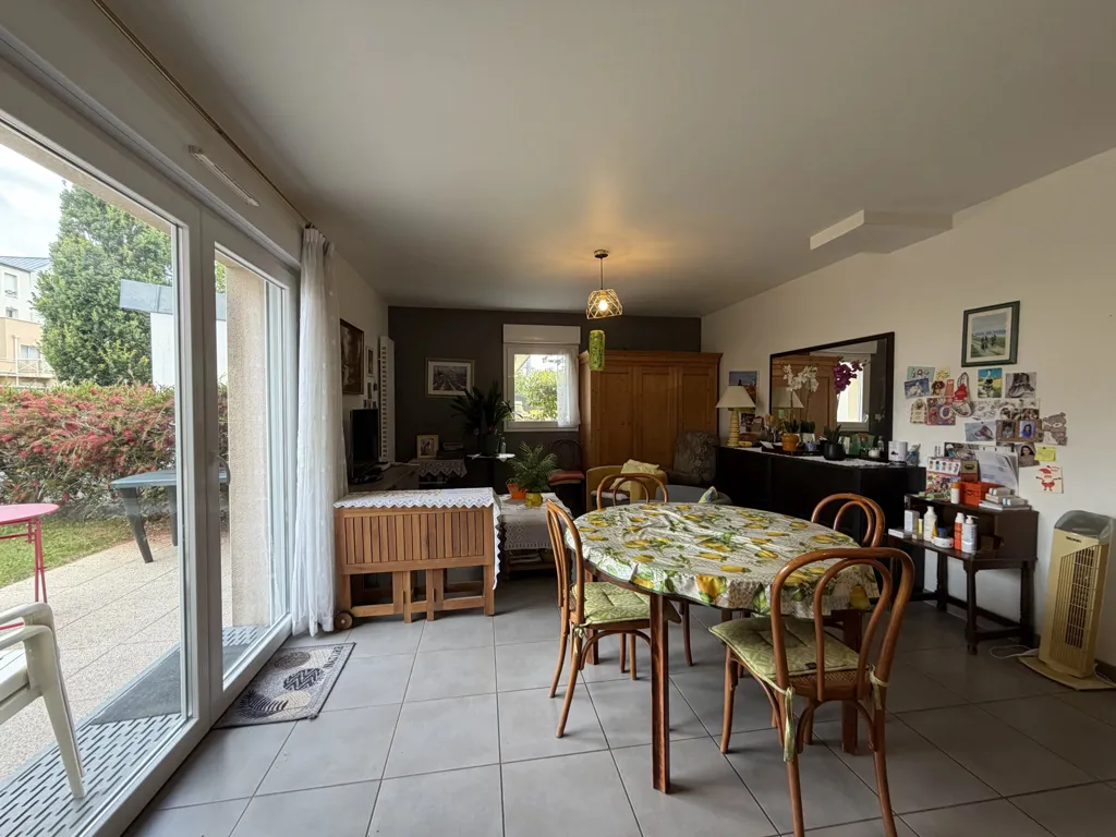Sala da pranzo - 2-Bedroom House with Private Garden in Langueux