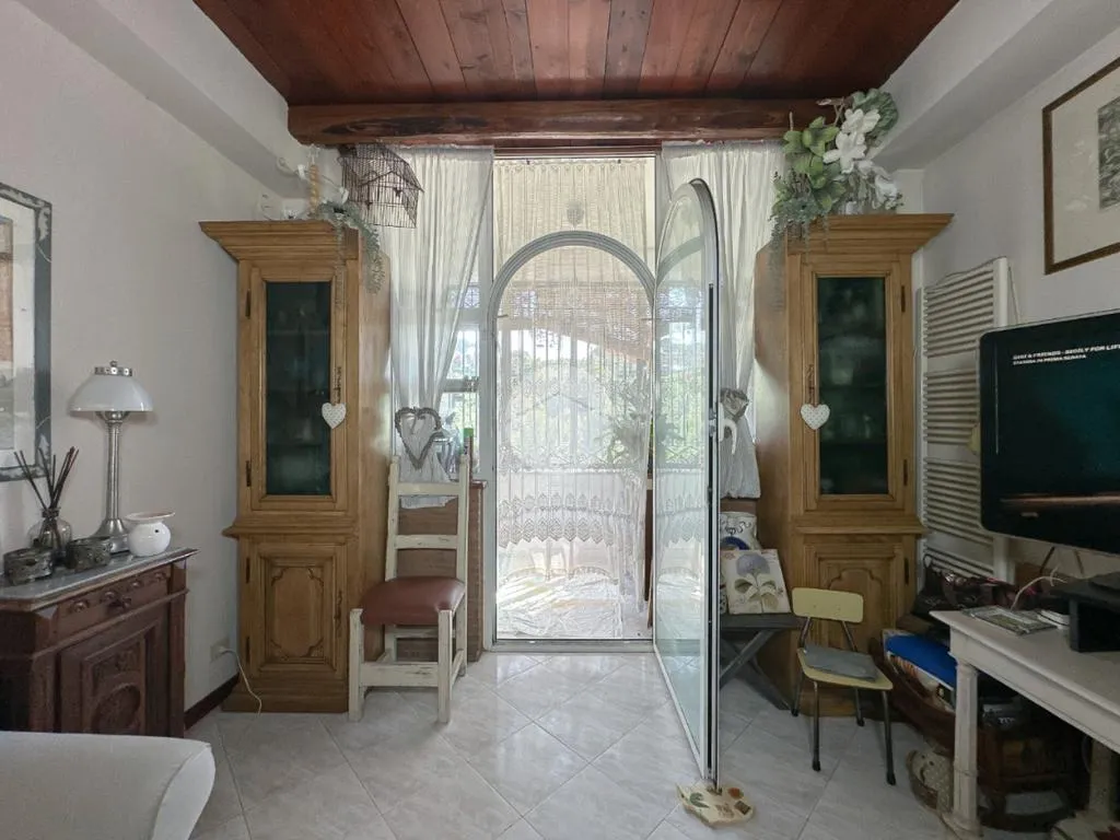 Séjour - Apartment with Balcony in Frascati