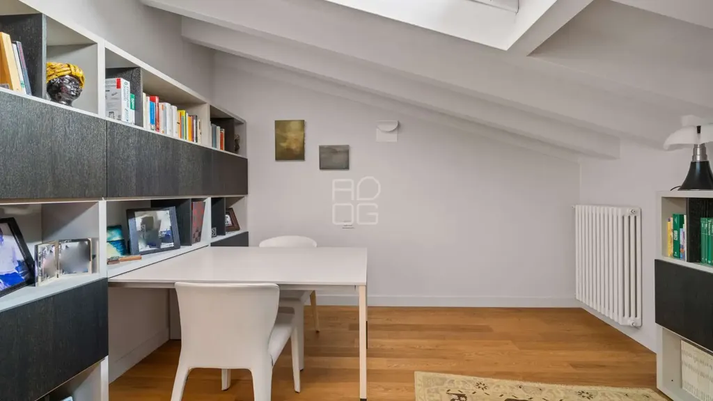 Office - Historic Palazzo Apartment in Lonato