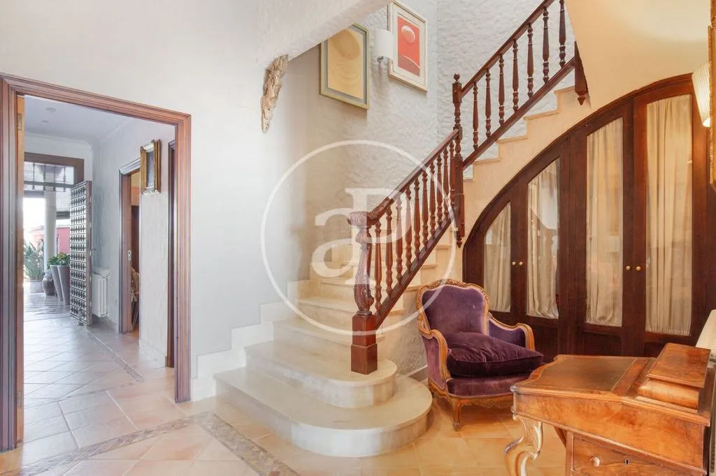 Pièces - Luxury Villa with Seafront Views in Burriana