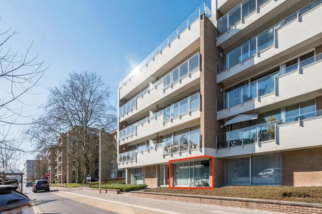 Exterior - Central Apartment with Private Parking in Beveren