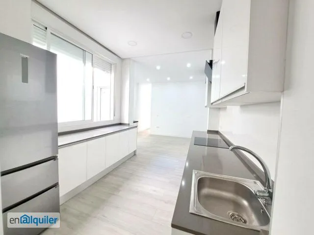 Cucina - Flat with Terrace in La Constitución, Mislata