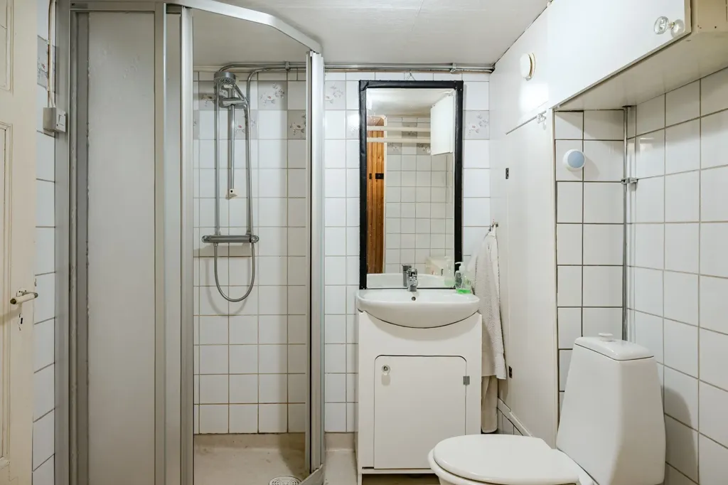 Salles de bain - Tegel Villa with Garden in Tyringe