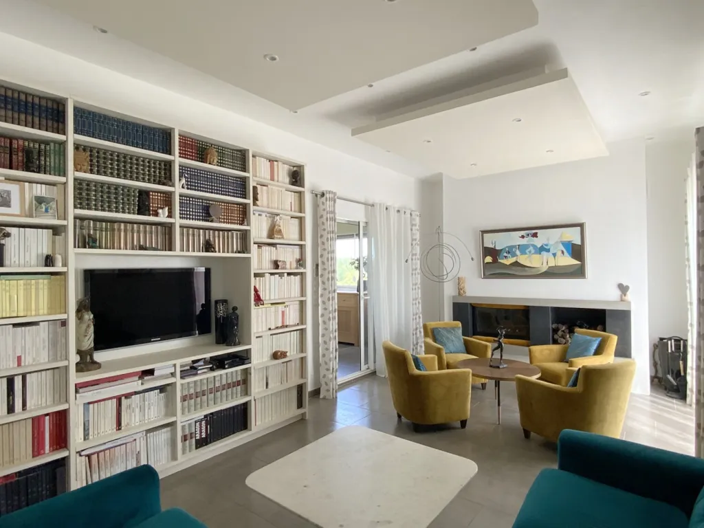 Living Room - Luxury Villa with Pool near Uzès