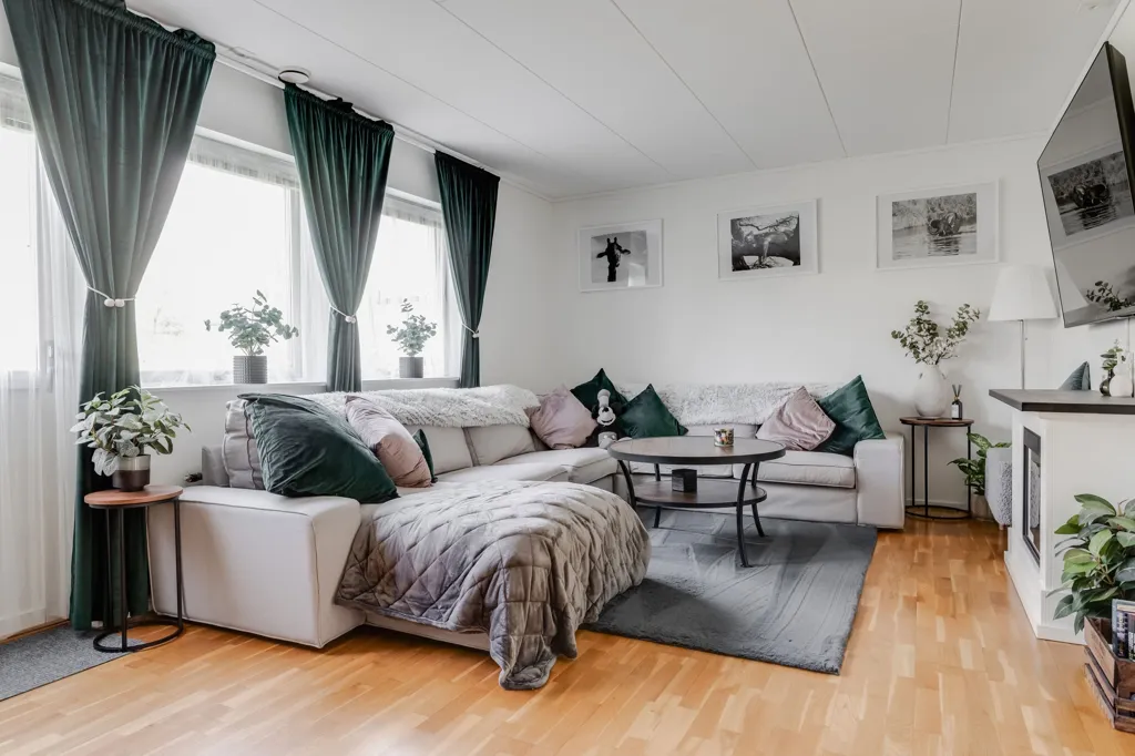 Living Room - Terraced House with Two Balconies in Dalsjöfors