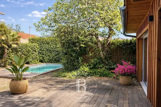 Piscine - Maison de Luxe avec Piscine en Centre-Ville d'Arcachon