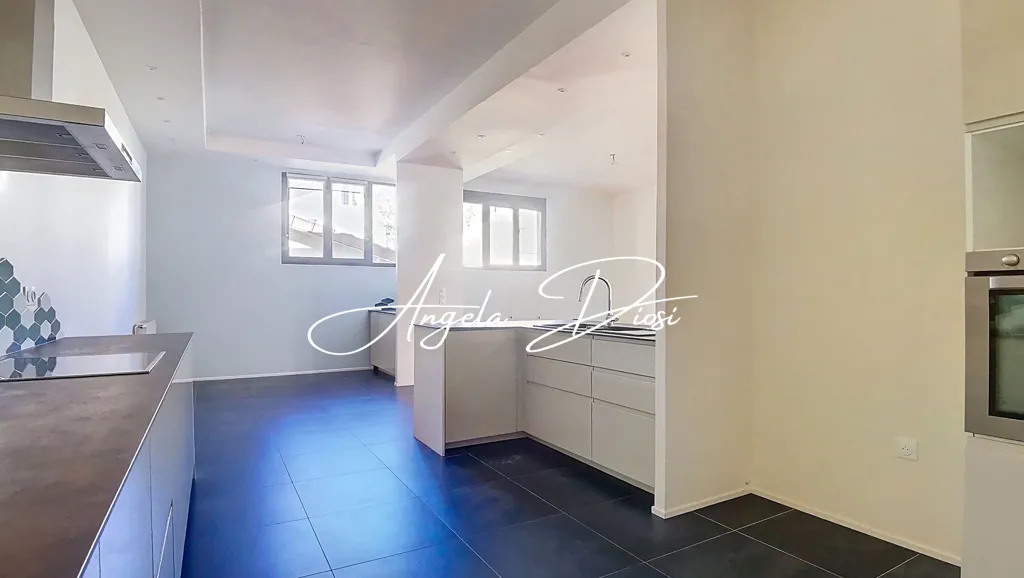 Kitchen - Loft-Style House with Garden in Antony