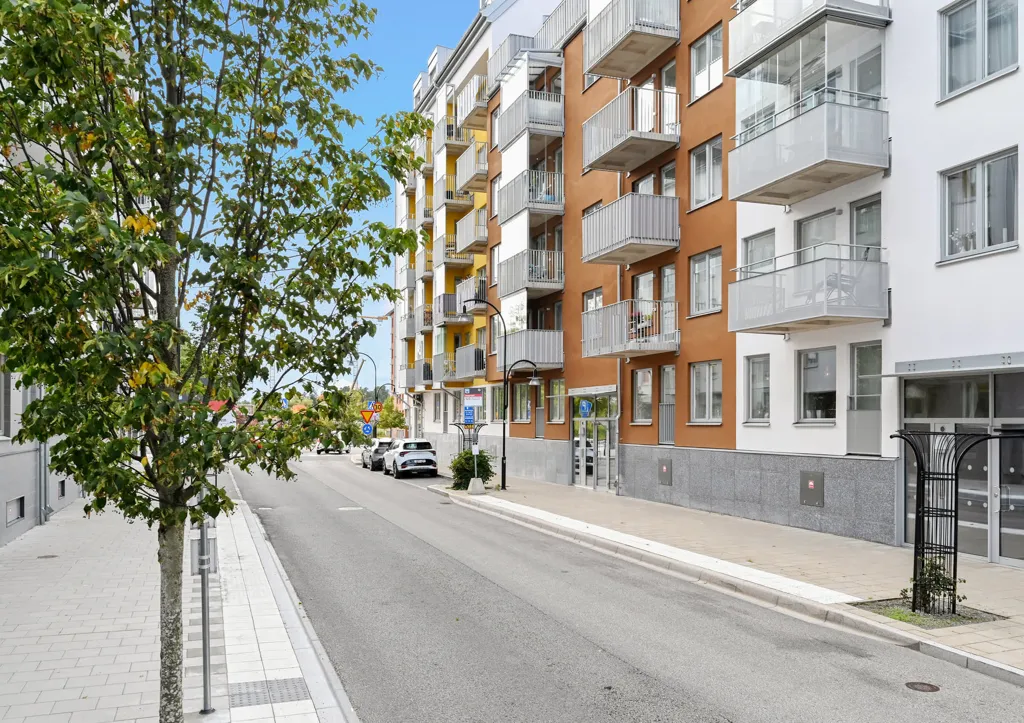 Välivaade - Modern Flat with Private Terrace in Sollentuna