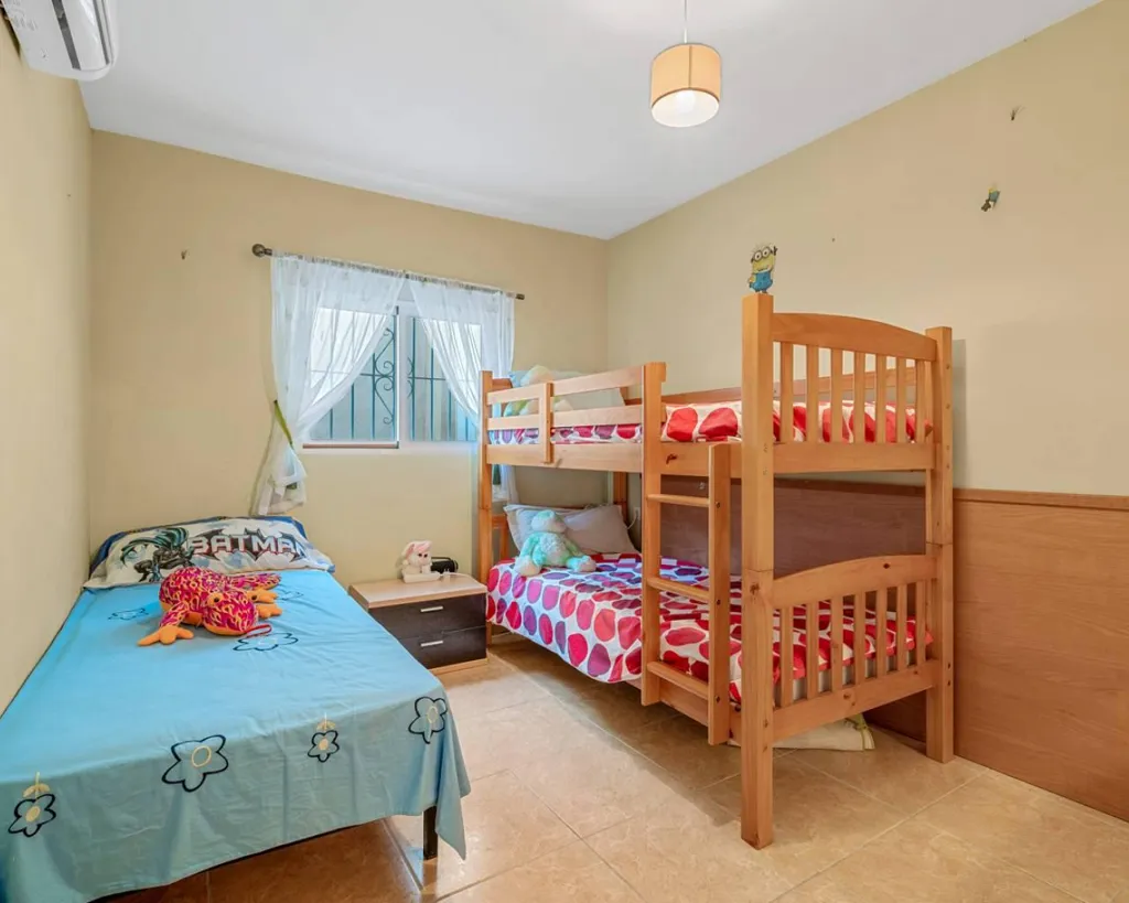 Magamistoad - Seven-Bedroom Villa with Pool in Ciudad Quesada