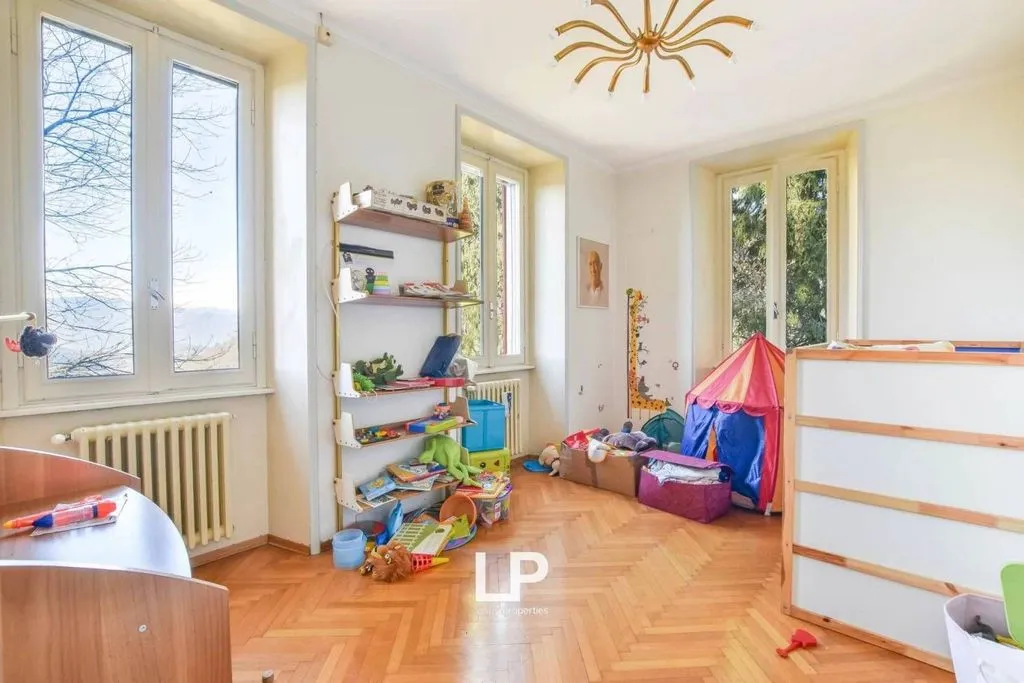 Chambres - Luxury Villa with Lake Views in Cittiglio