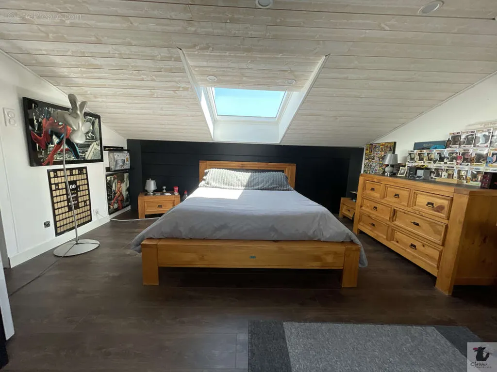 Camere da letto - Loft with Commercial Space in Bergerac Centre