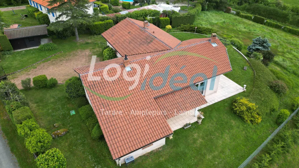 Vue aérienne - Villa de Plain-Pied avec Piscine à Azolette