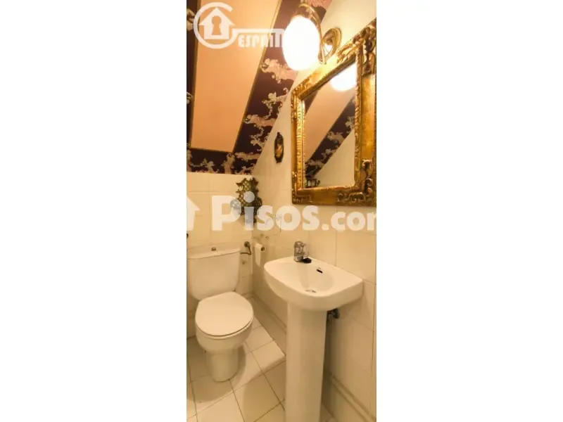 Vannitoad - Duplex with Private Garage in Madrid
