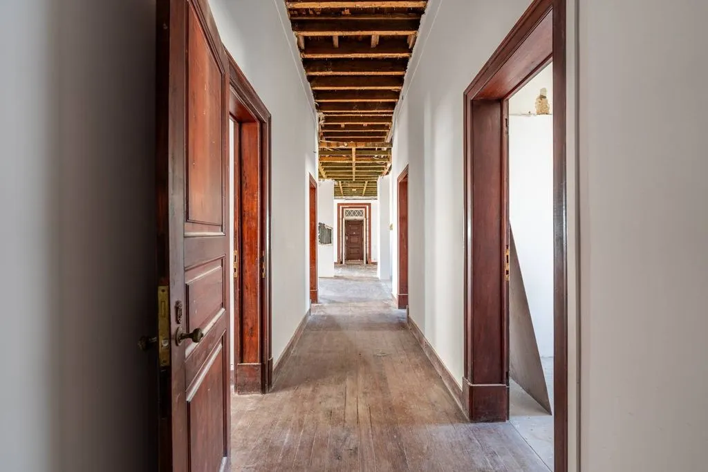 Hallway - Waterfront House with Sea View in Estoril