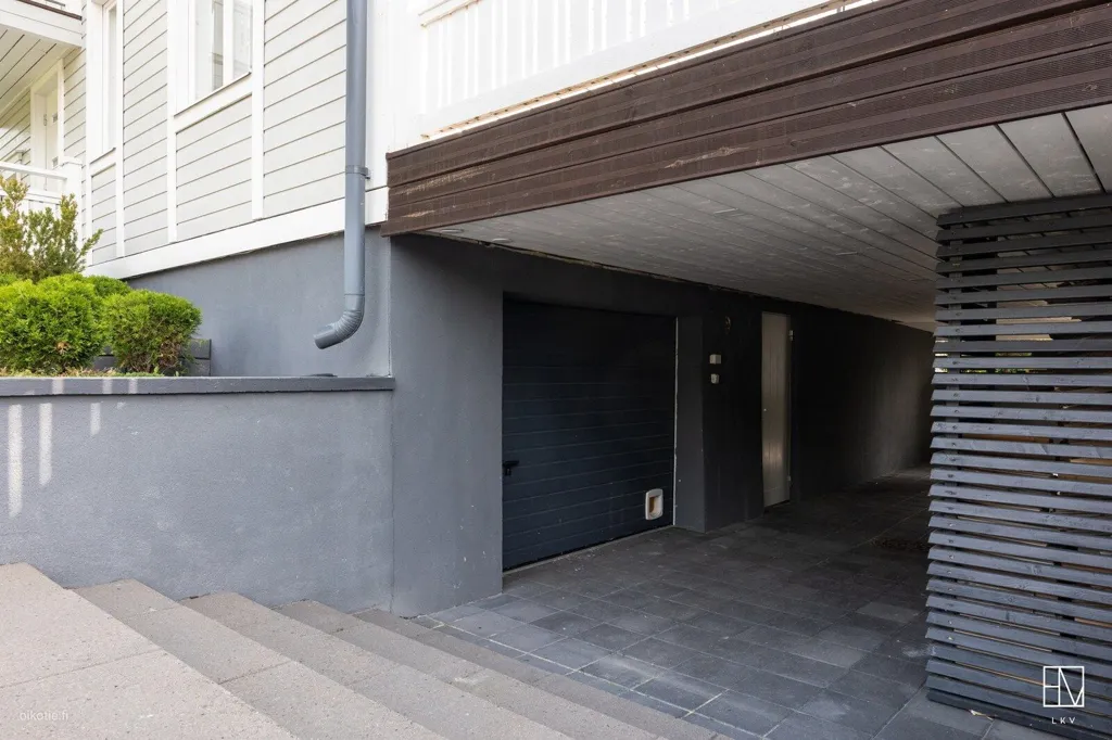 Garage - Converted Loft with Sauna in Lempäälä