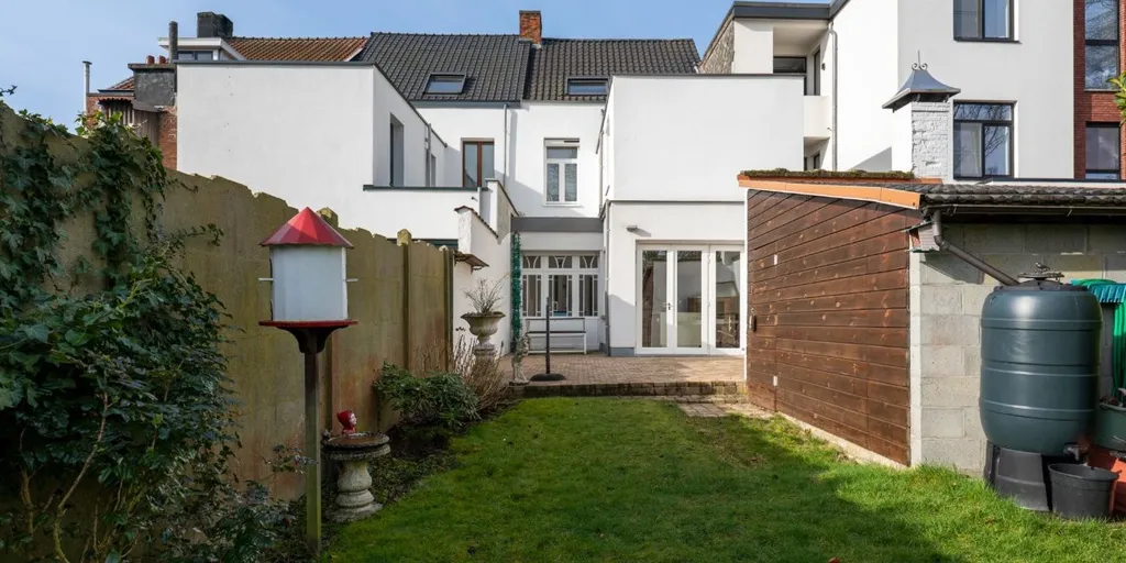 Jardin - Maison Rénovée avec Jardin à Ekeren