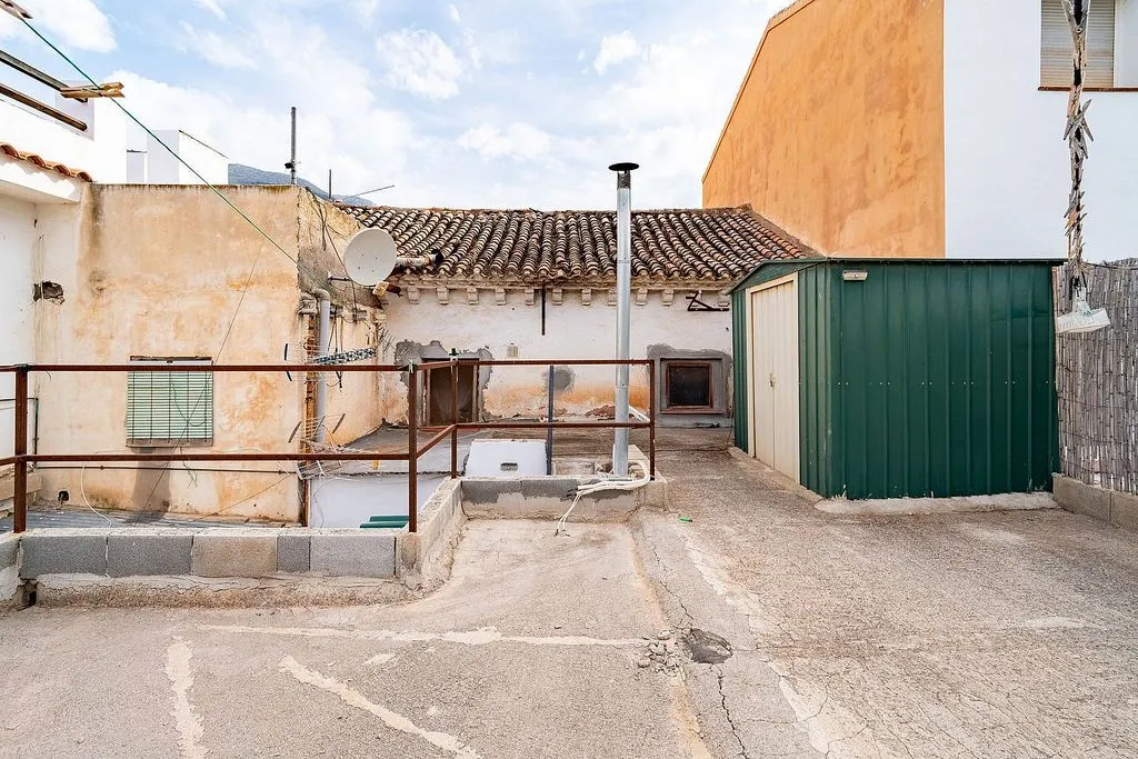 Aed - Semi-detached House with Terrace in Órgiva