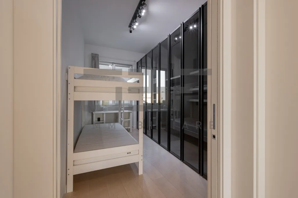 Chambres - Two-Bedroom Apartment with Panoramic View in Milan