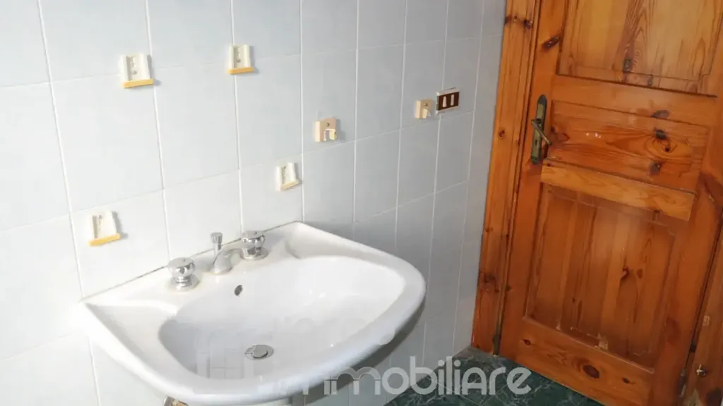 Salles de bain - Two Apartments with Balconies in Grisolia
