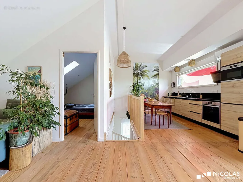 Soggiorno - Contemporary Duplex with Terrace in Cenon