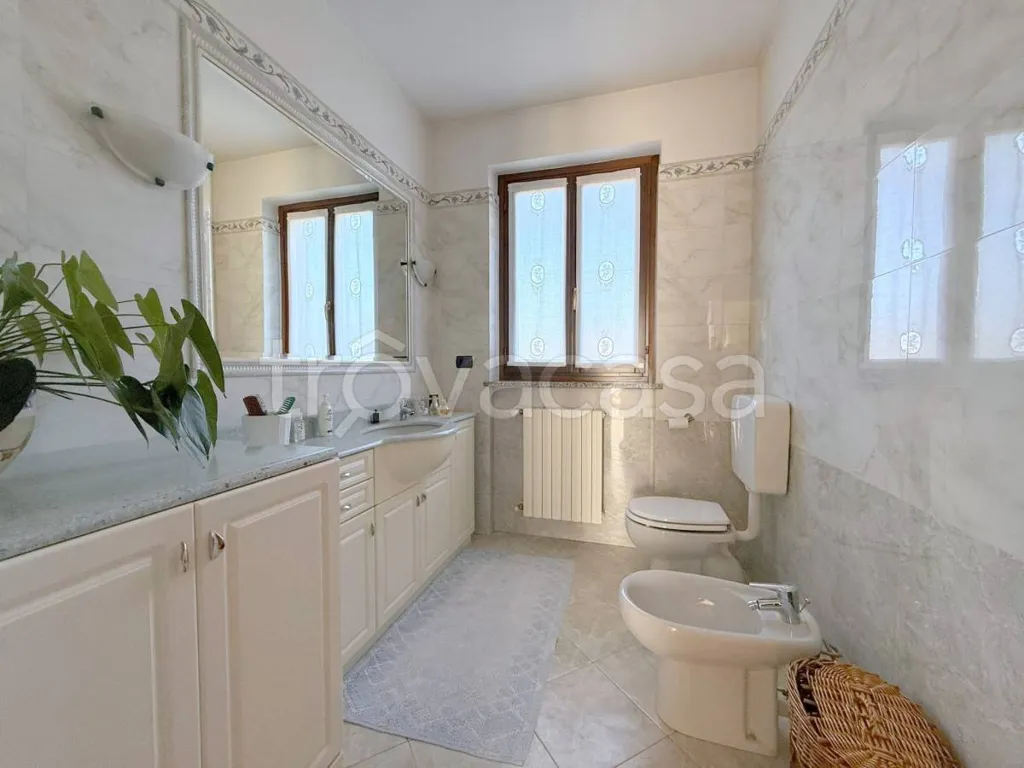 Vannitoad - Two-Level Apartment with Terraces in Rivalta di Torino