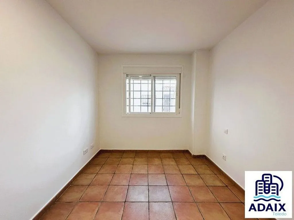 Toad - Modern Flat with Balcony in Santa Olalla