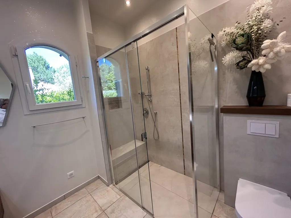 Bagni - Luxury Villa with Golf Access in Mallemort